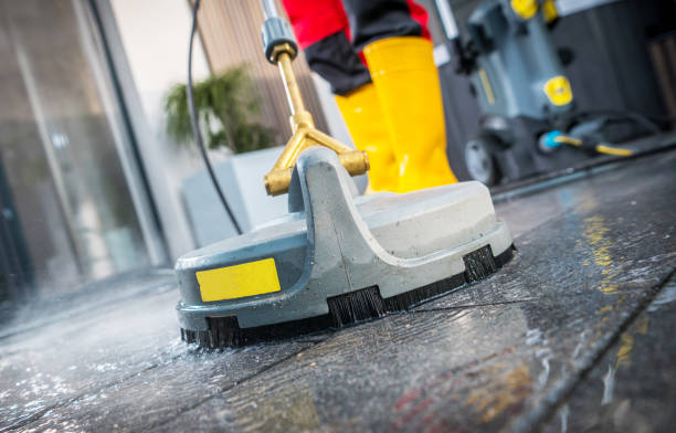 Best Commercial Building Pressure Washing  in Brownsville, FL