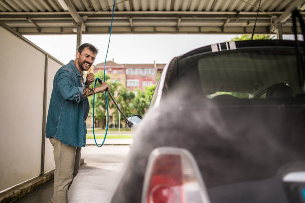 Garage Pressure Washing in Brownsville, FL